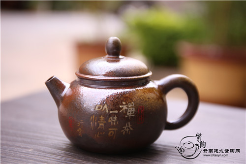云南建水陶—紫陶壶适合泡普洱茶的原因